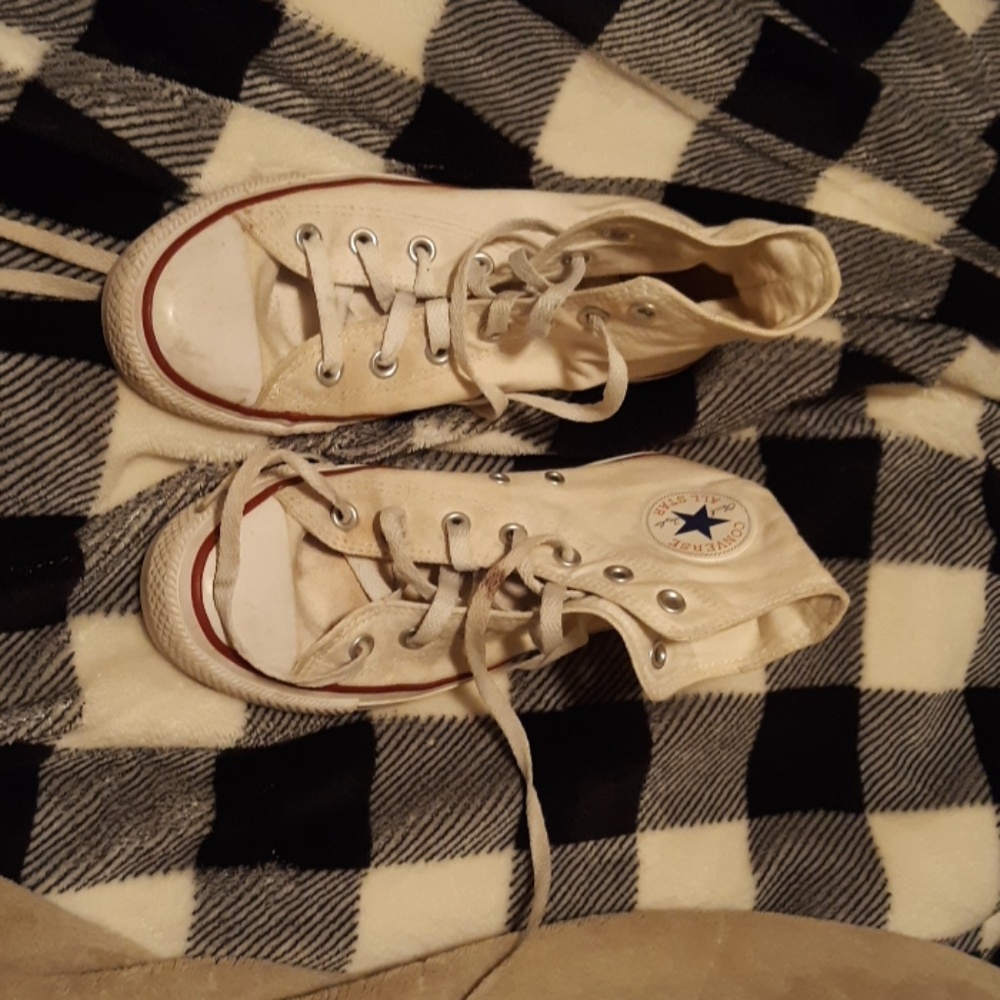 White high top Converse - Picture 2 of 2